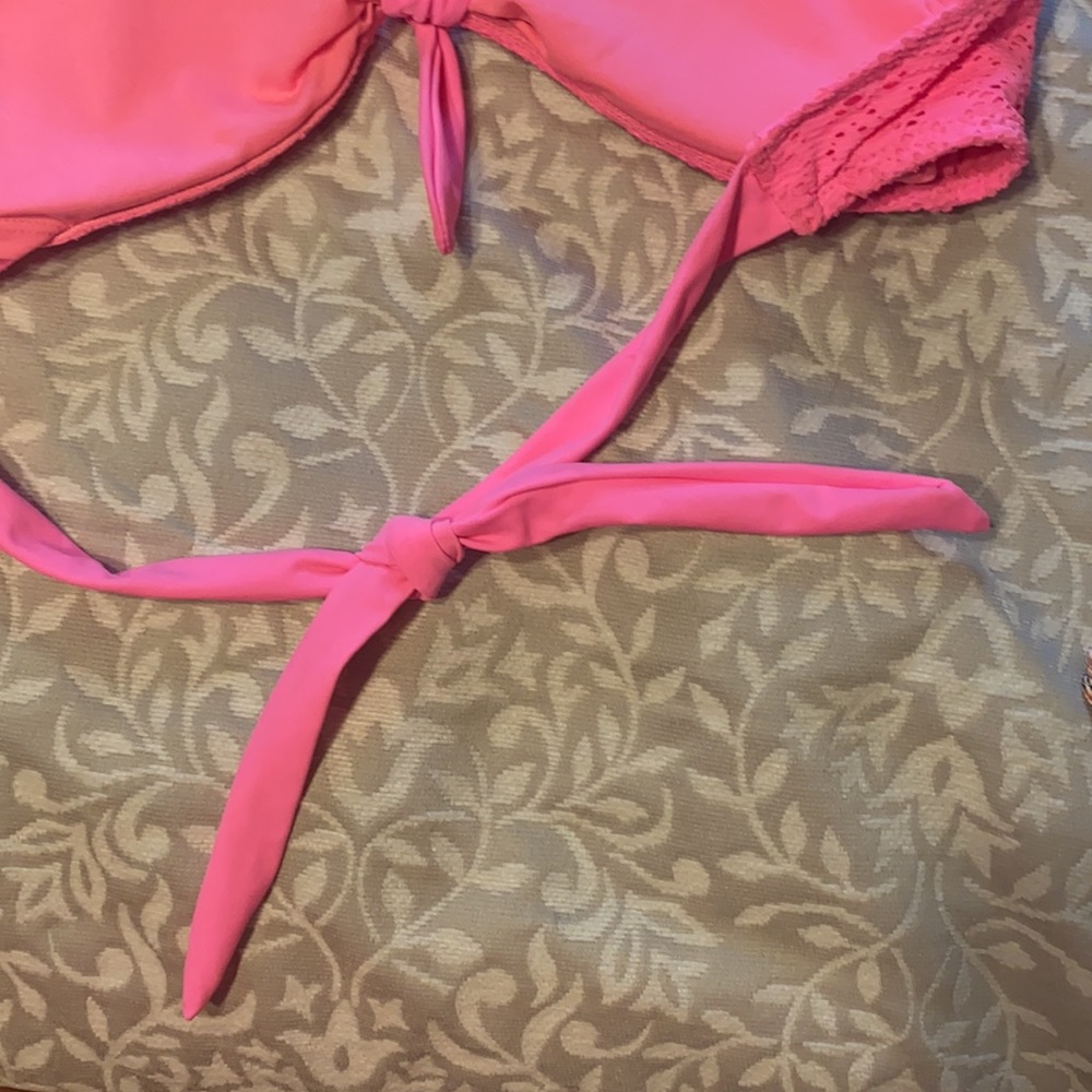 Bathing suit - Picture 2 of 3